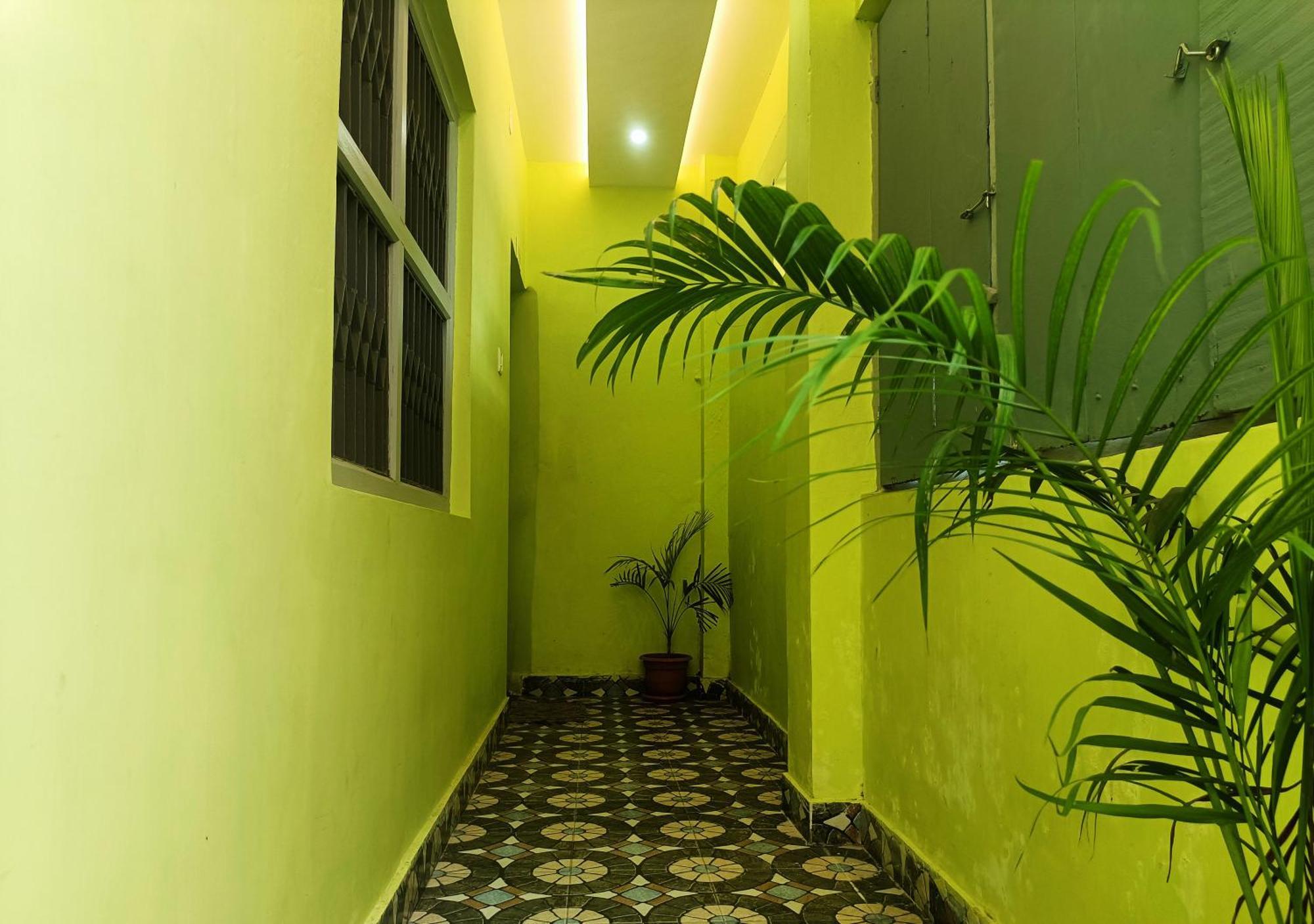 Hotel Grand View Purí Exteriér fotografie