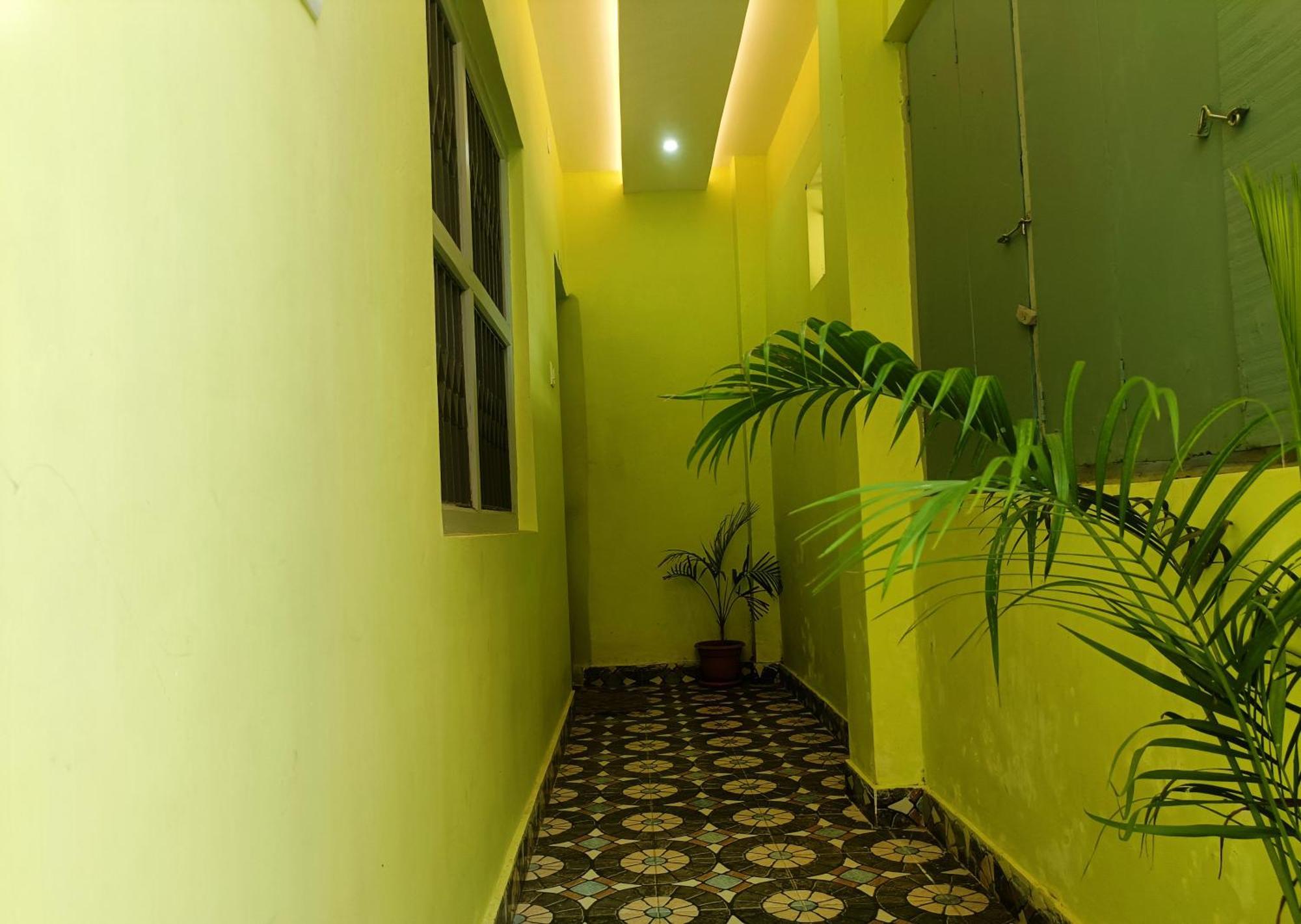 Hotel Grand View Purí Exteriér fotografie