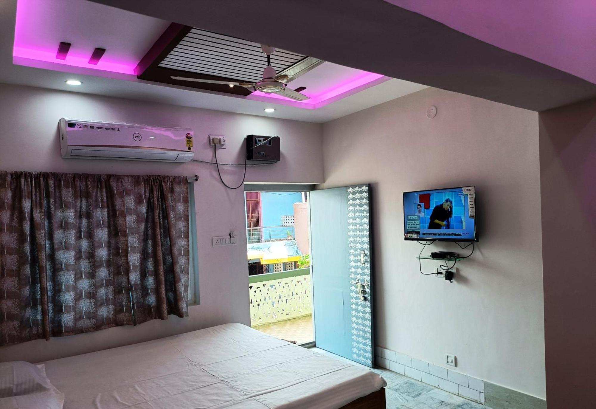 Hotel Grand View Purí Exteriér fotografie